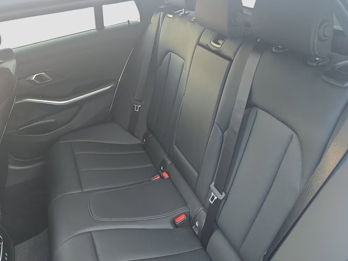 BMW Serie 3 Touring 318d  mhev 48V MSport auto (11)
