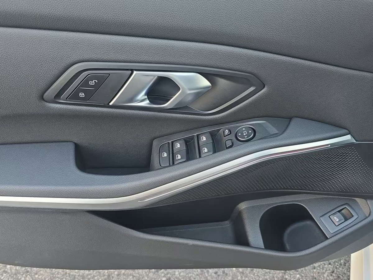 BMW Serie 3 Touring 318d  mhev 48V MSport auto (17)