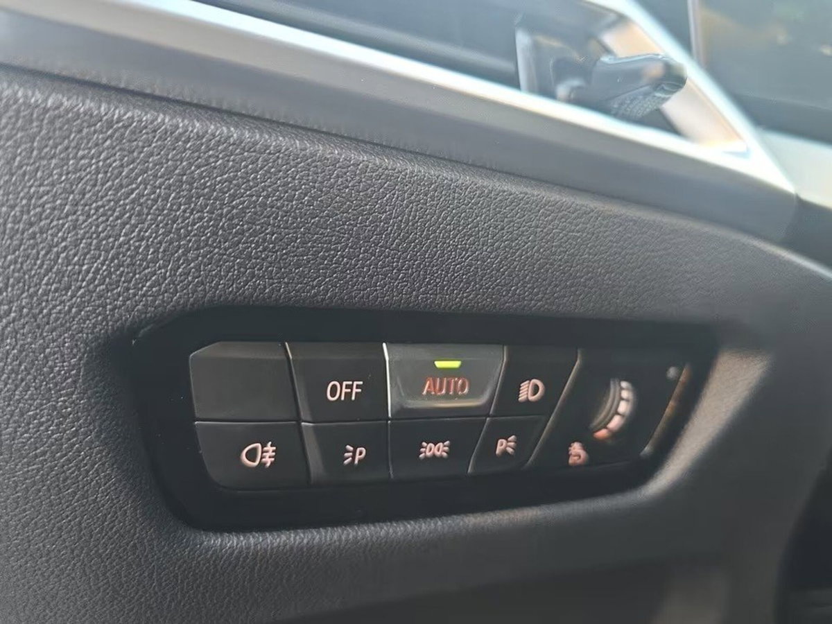 BMW Serie 3 Touring 318d  mhev 48V MSport auto (18)