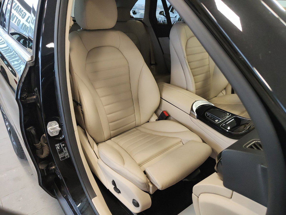 Mercedes-Benz GLC SUV 220 d 4Matic Executive (5)