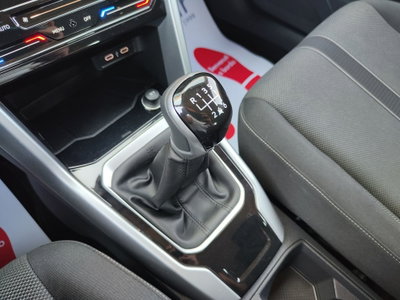 Volkswagen T-Roc 1.0 TSI Life (13)