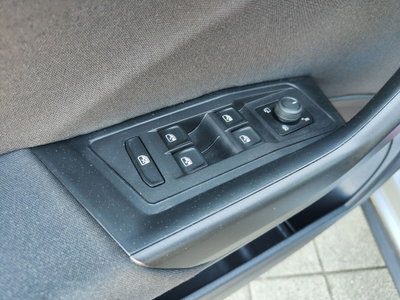 Volkswagen T-Roc 1.0 TSI Life (19)