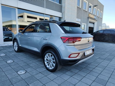 Volkswagen T-Roc 1.0 TSI Life (6)