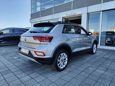 Volkswagen T-Roc 1.0 TSI Life (7)