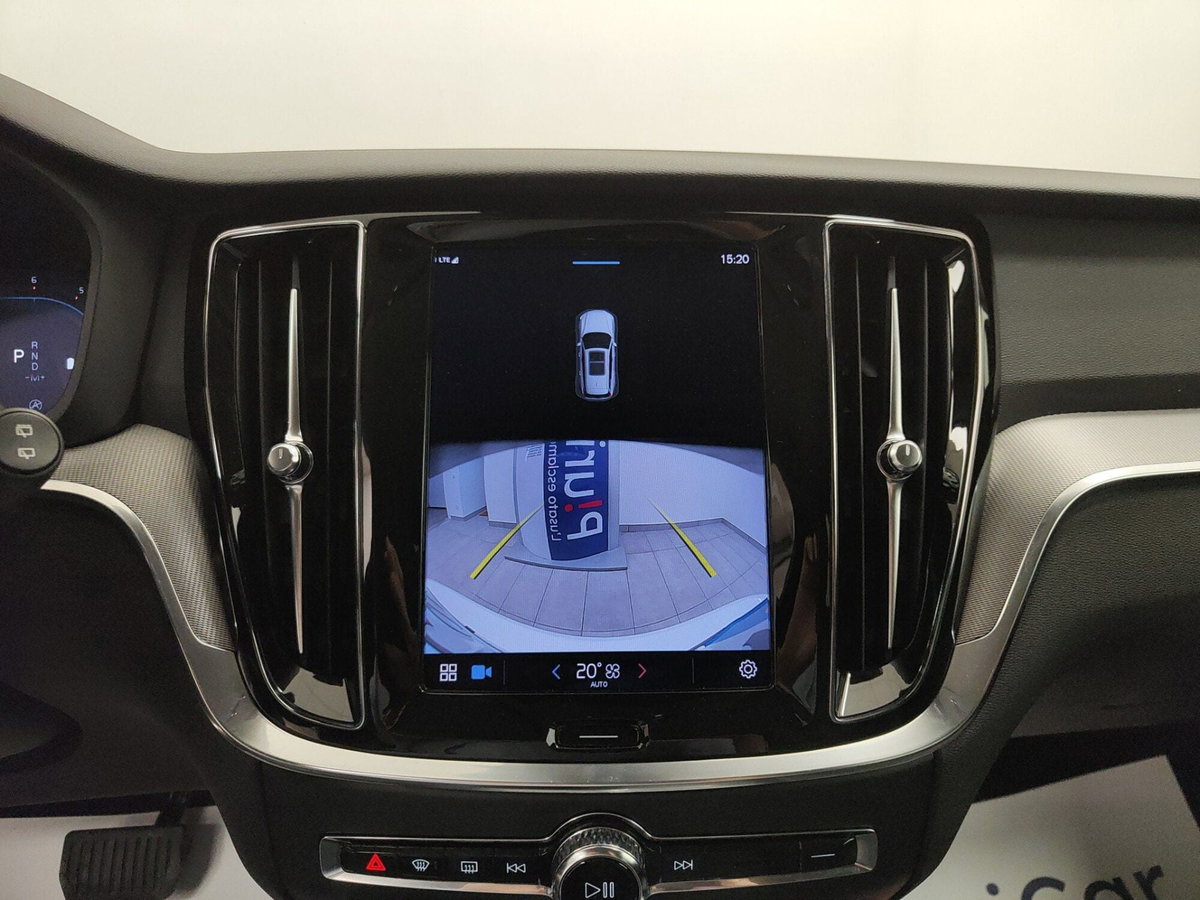 Volvo V60 2.0 b4 Plus Dark auto (12)
