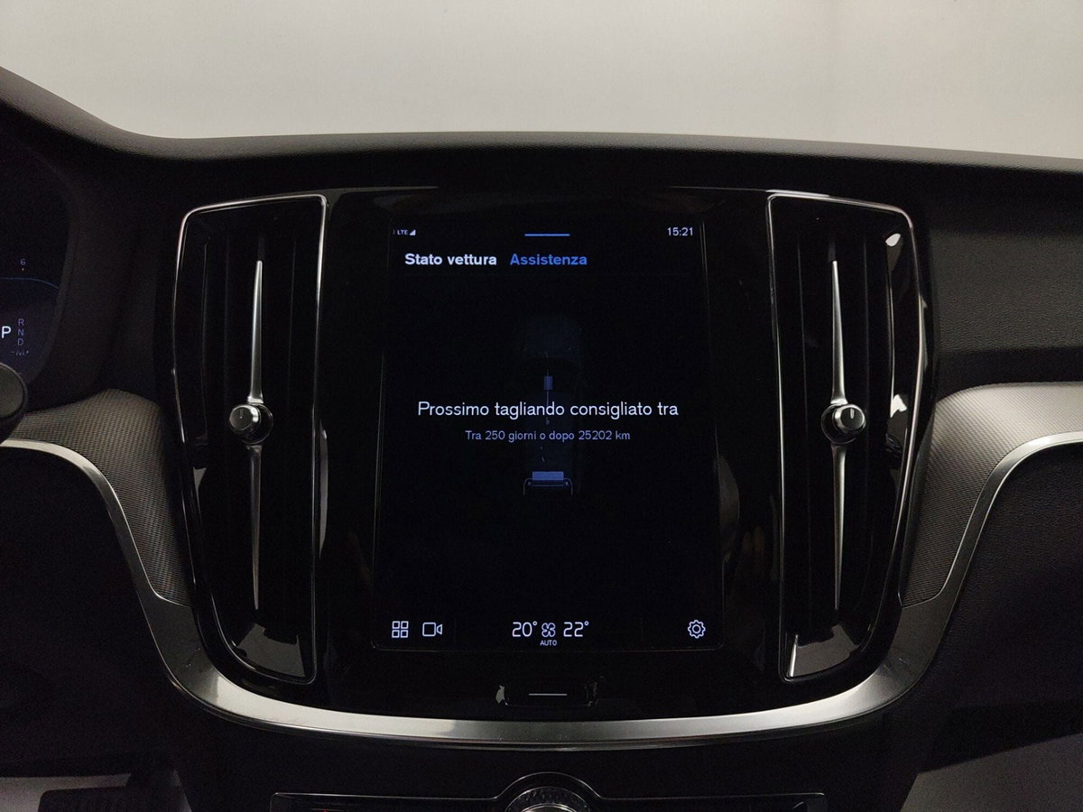 Volvo V60 2.0 b4 Plus Dark auto (15)