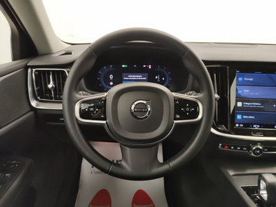 Volvo V60 2.0 b4 Plus Dark auto (16)