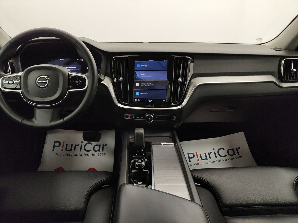 Volvo V60 2.0 b4 Plus Dark auto (3)
