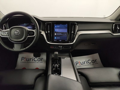 Volvo V60 2.0 b4 Plus Dark auto (3)