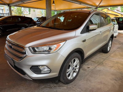 Ford Kuga 1.5 TDCI 120 CV S&S 2WD Titanium (2)