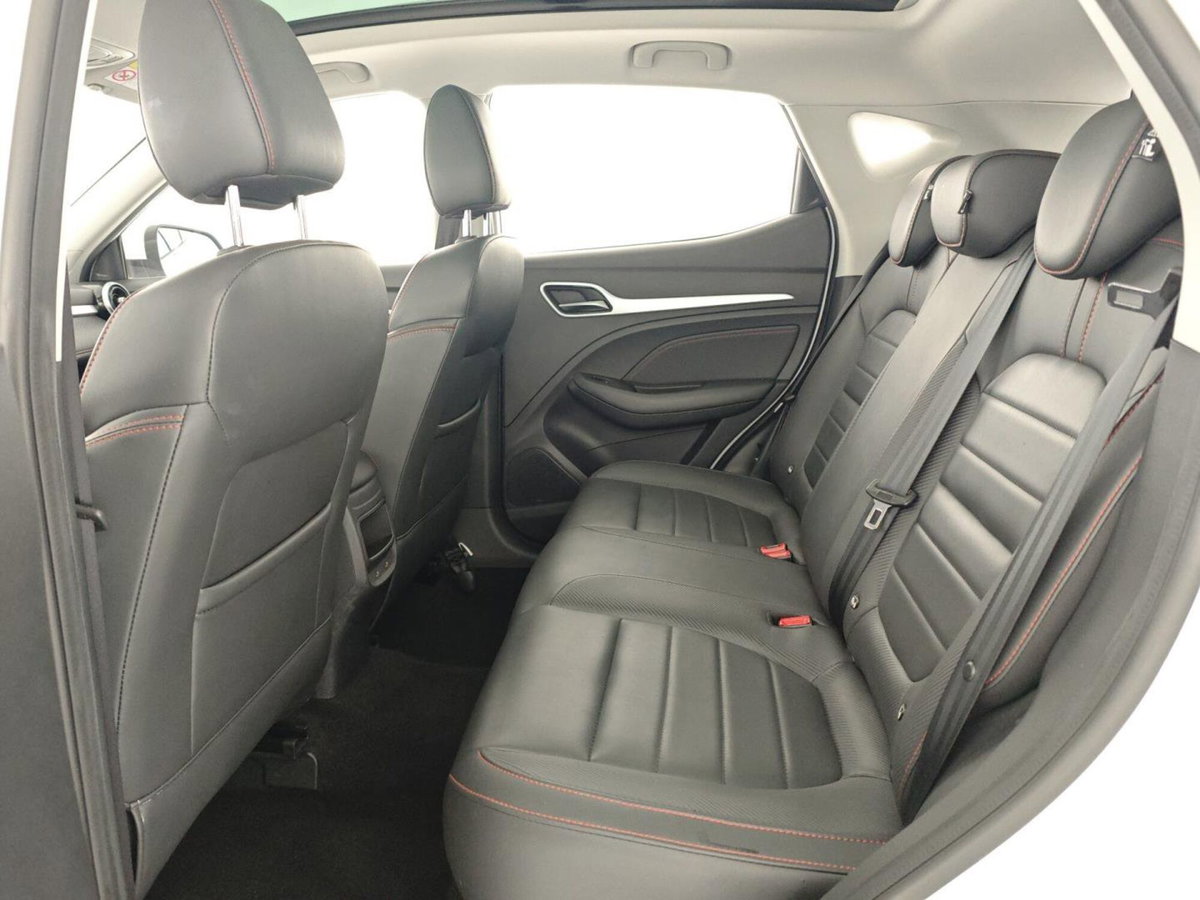 Mg ZS (2021-->) ZS 1.0T-GDI aut. Comfort (11)