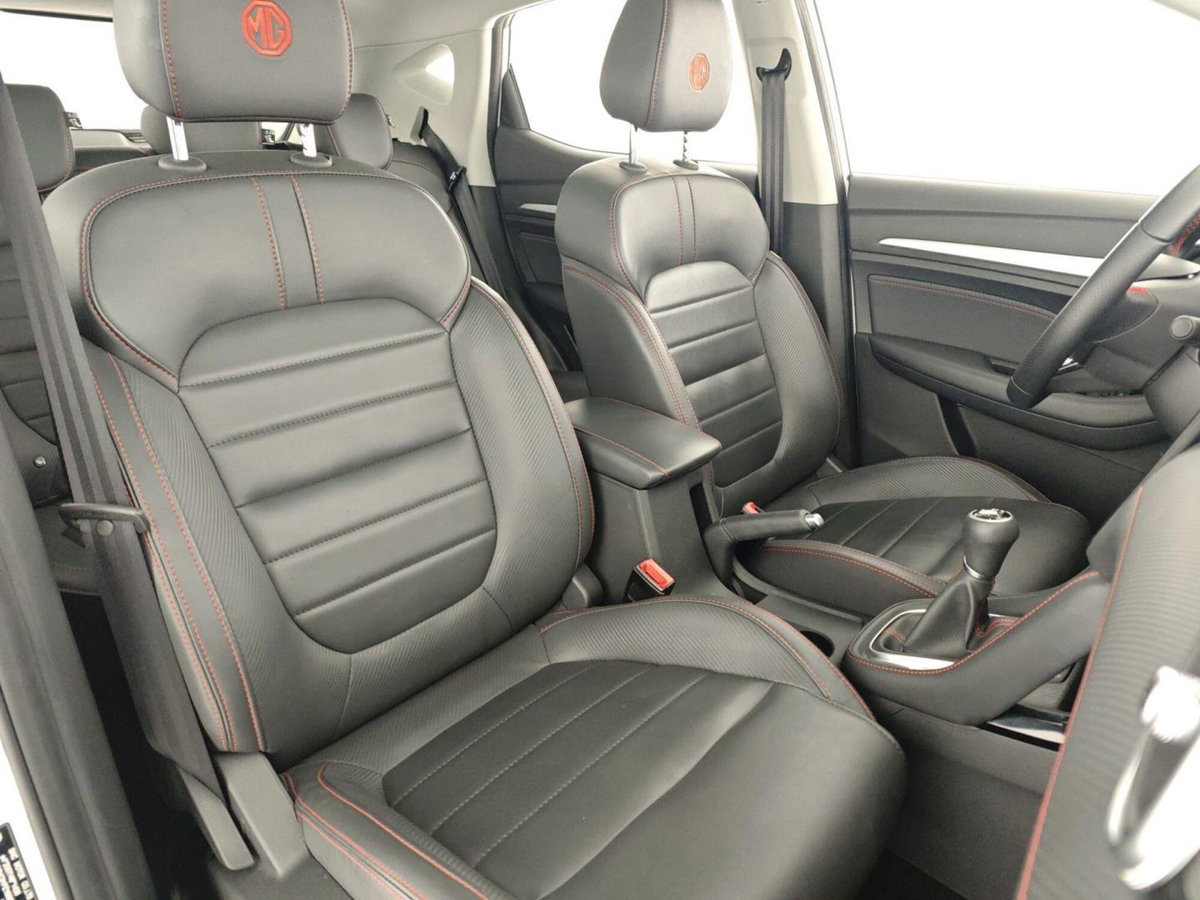 Mg ZS (2021-->) ZS 1.0T-GDI aut. Comfort (13)