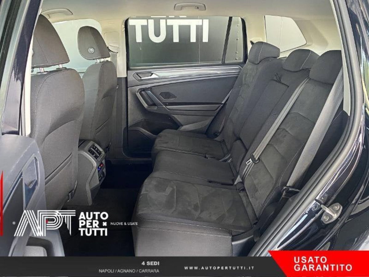 Volkswagen Tiguan Allspace 2.0 tdi R-Line 150cv dsg (17)