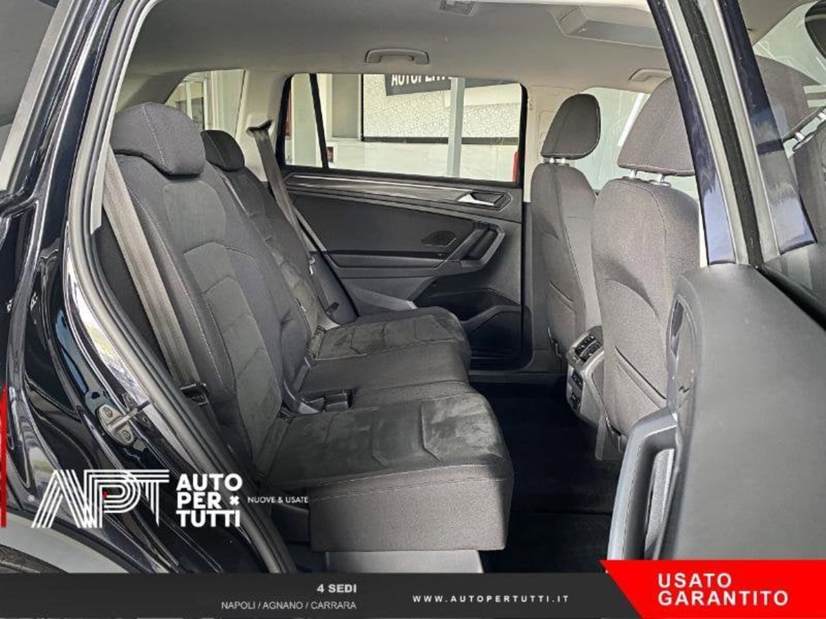 Volkswagen Tiguan Allspace 2.0 tdi R-Line 150cv dsg (18)