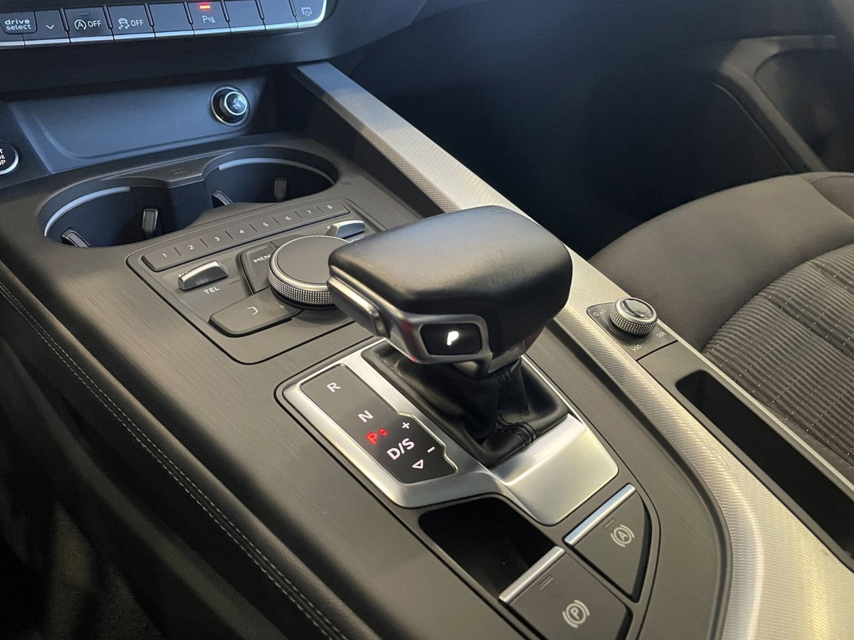 Audi A4 Avant 2.0 TFSI g-tron (14)