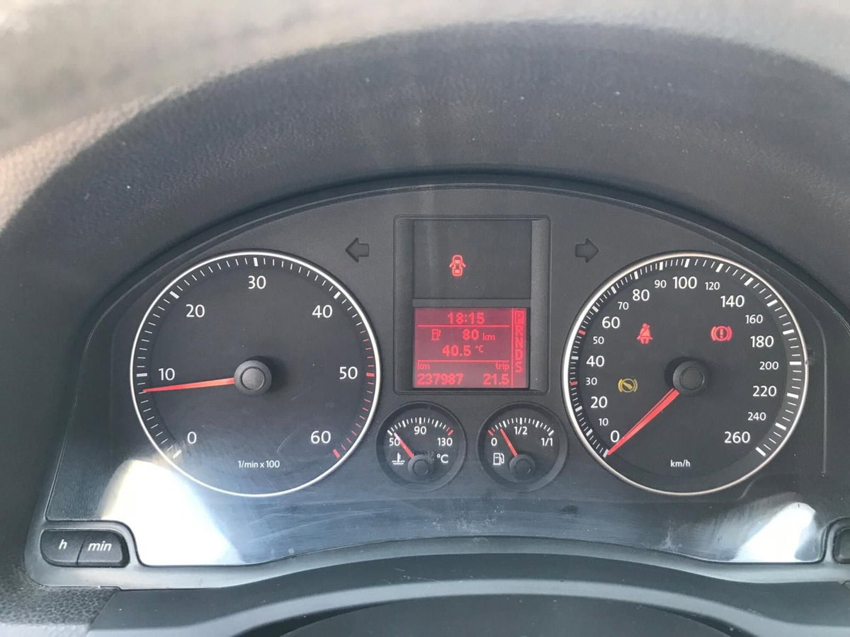 Volkswagen Golf Variant 1.9 TDI DPF DSG Comfortline (13)