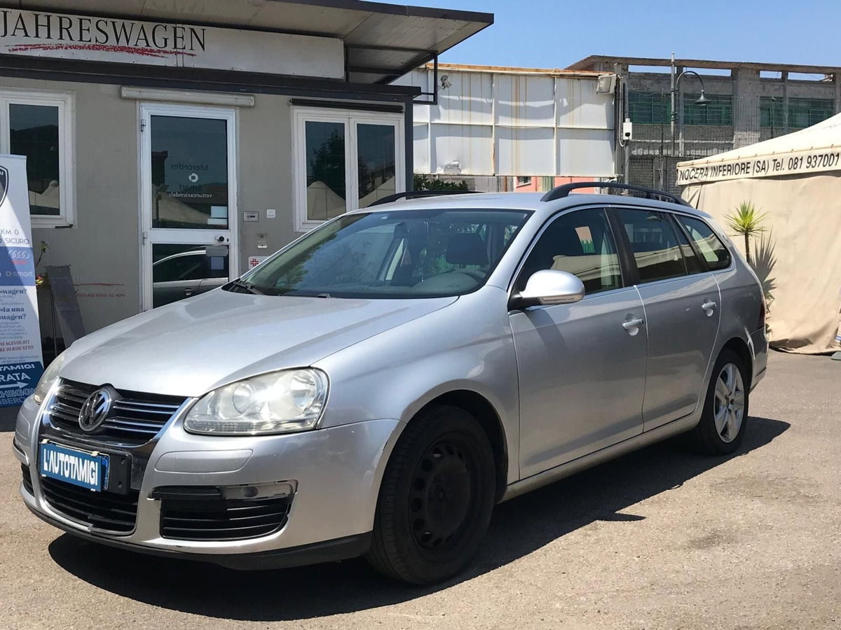 Volkswagen Golf Variant 1.9 TDI DPF DSG Comfortline (2)