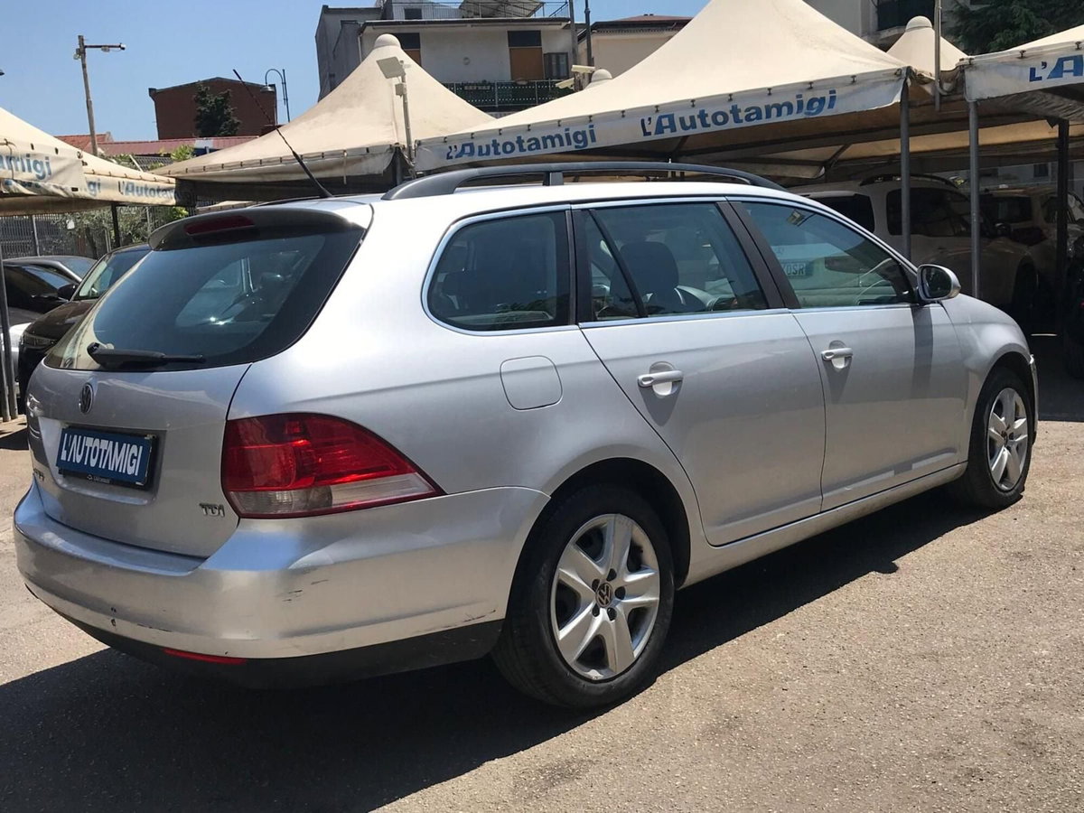 Volkswagen Golf Variant 1.9 TDI DPF DSG Comfortline (4)