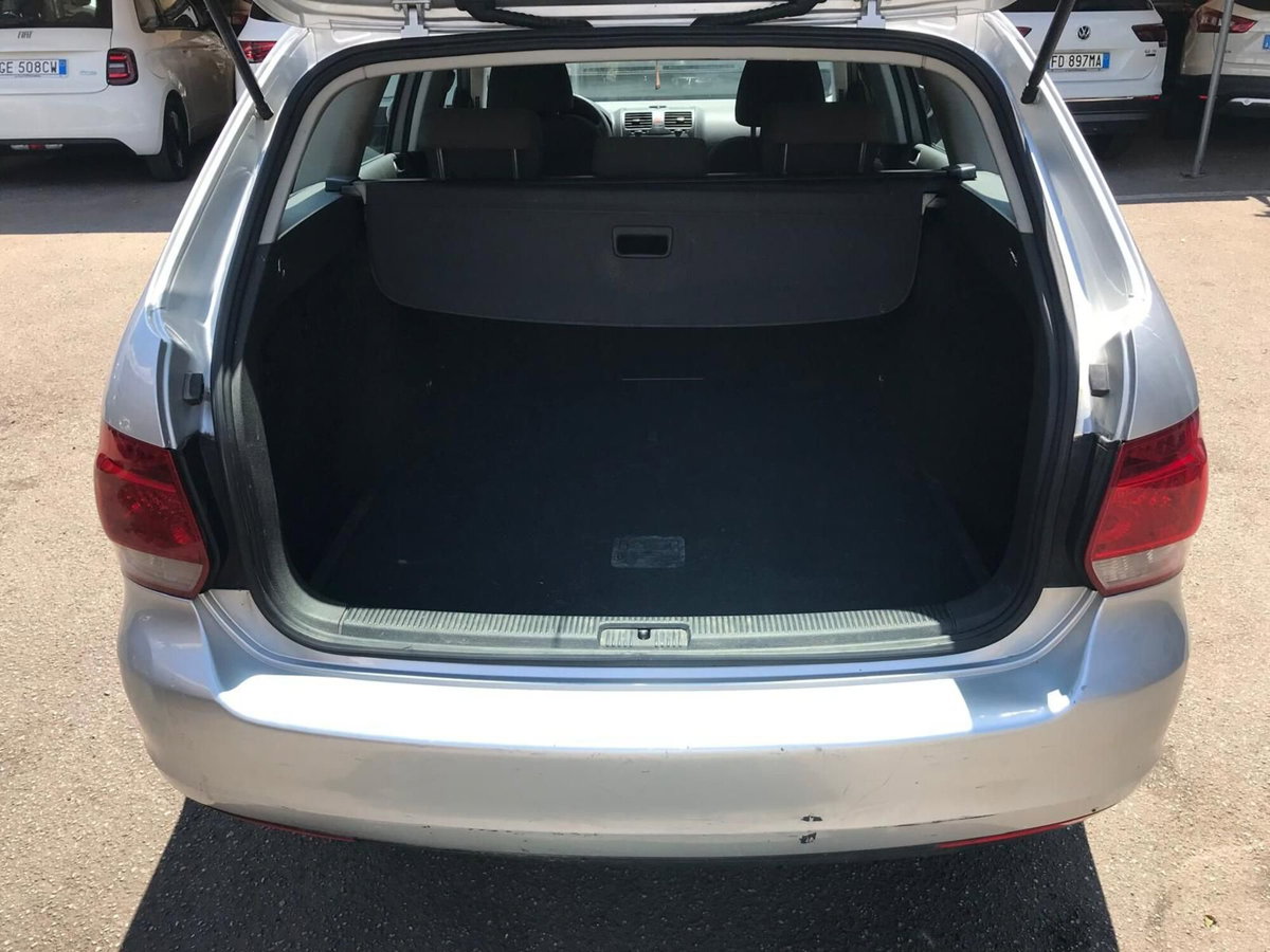 Volkswagen Golf Variant 1.9 TDI DPF DSG Comfortline (7)