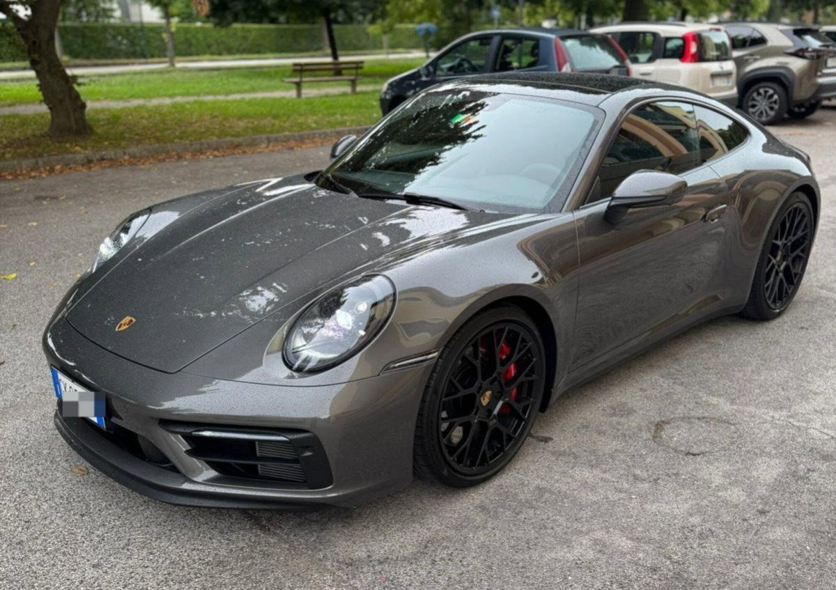 Porsche 911 Cabrio Cabrio 3.0 Carrera 4 GTS (2)