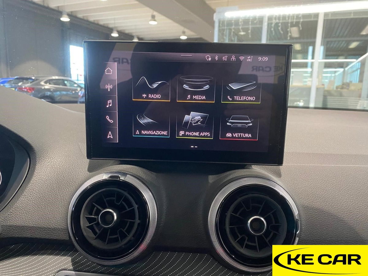 Audi Q2 Q2 35 TFSI S tronic S line Edition (12)