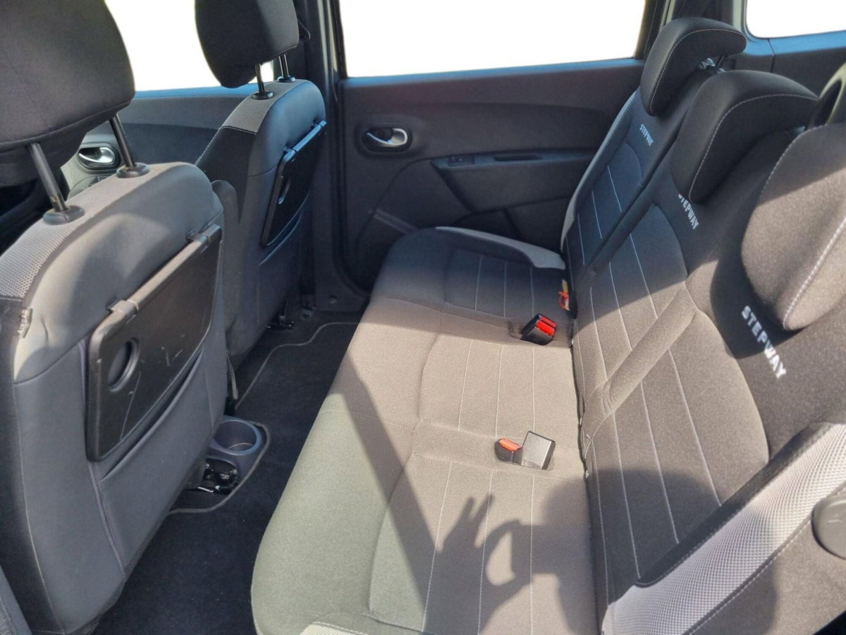 Dacia Lodgy 1.5 dCi 8V 110CV 7 posti Prestige (12)