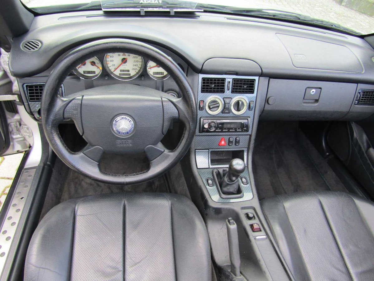 Mercedes-Benz SLK 200 cat (10)
