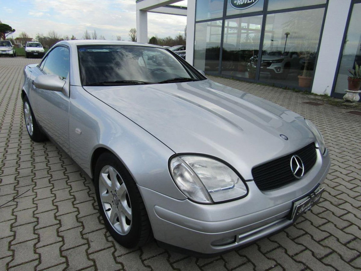 Mercedes-Benz SLK 200 cat (3)