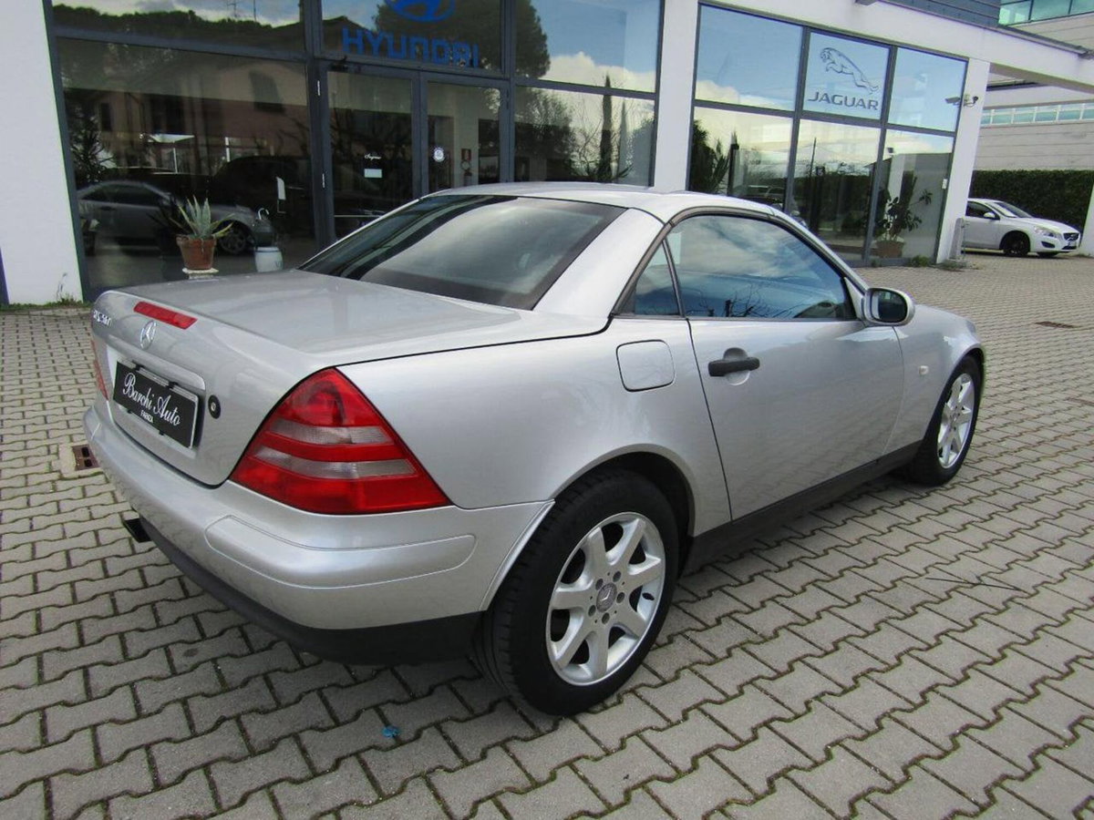 Mercedes-Benz SLK 200 cat (5)