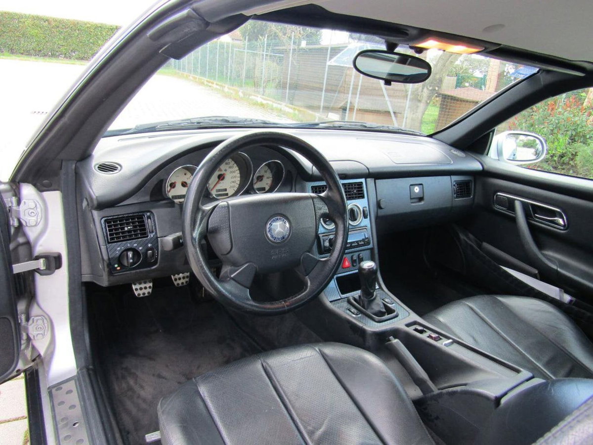 Mercedes-Benz SLK 200 cat (8)