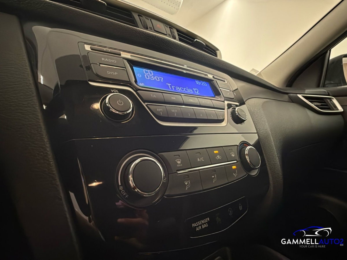 Nissan Qashqai 1.5 dCi N-Connecta (13)