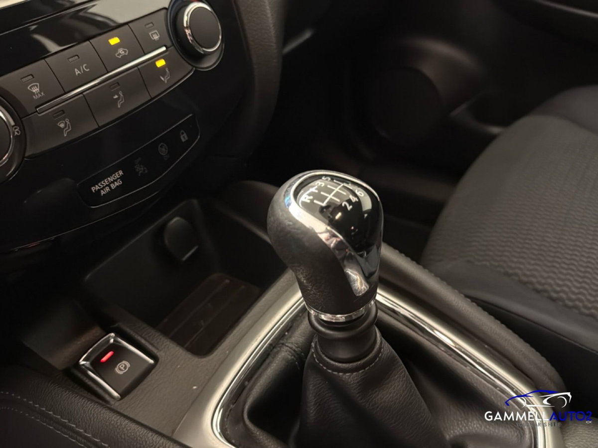 Nissan Qashqai 1.5 dCi N-Connecta (15)
