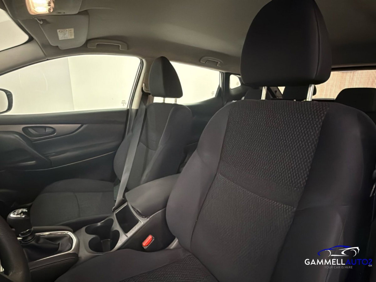 Nissan Qashqai 1.5 dCi N-Connecta (16)
