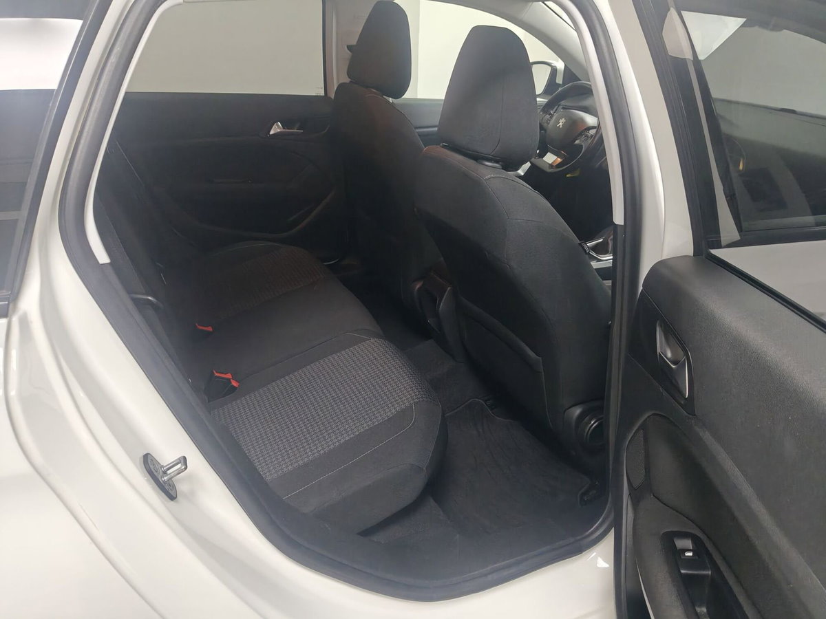 Peugeot 308 SW BlueHDi 130 S&S Active Business (11)