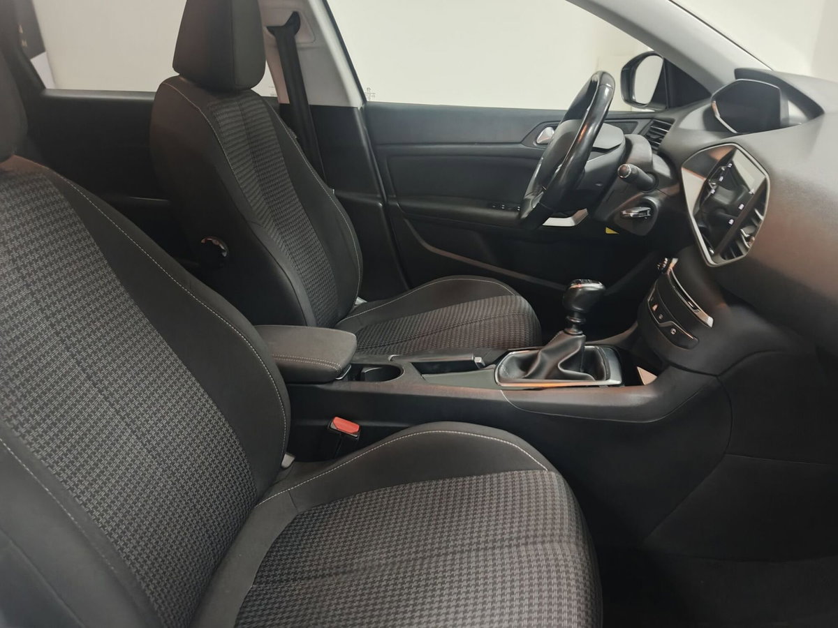 Peugeot 308 SW BlueHDi 130 S&S Active Business (13)