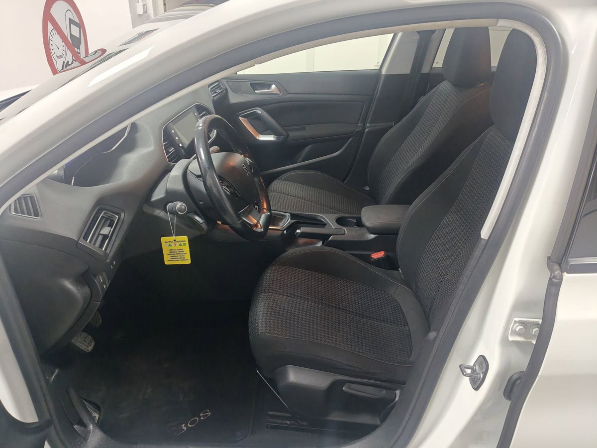 Peugeot 308 SW BlueHDi 130 S&S Active Business (17)