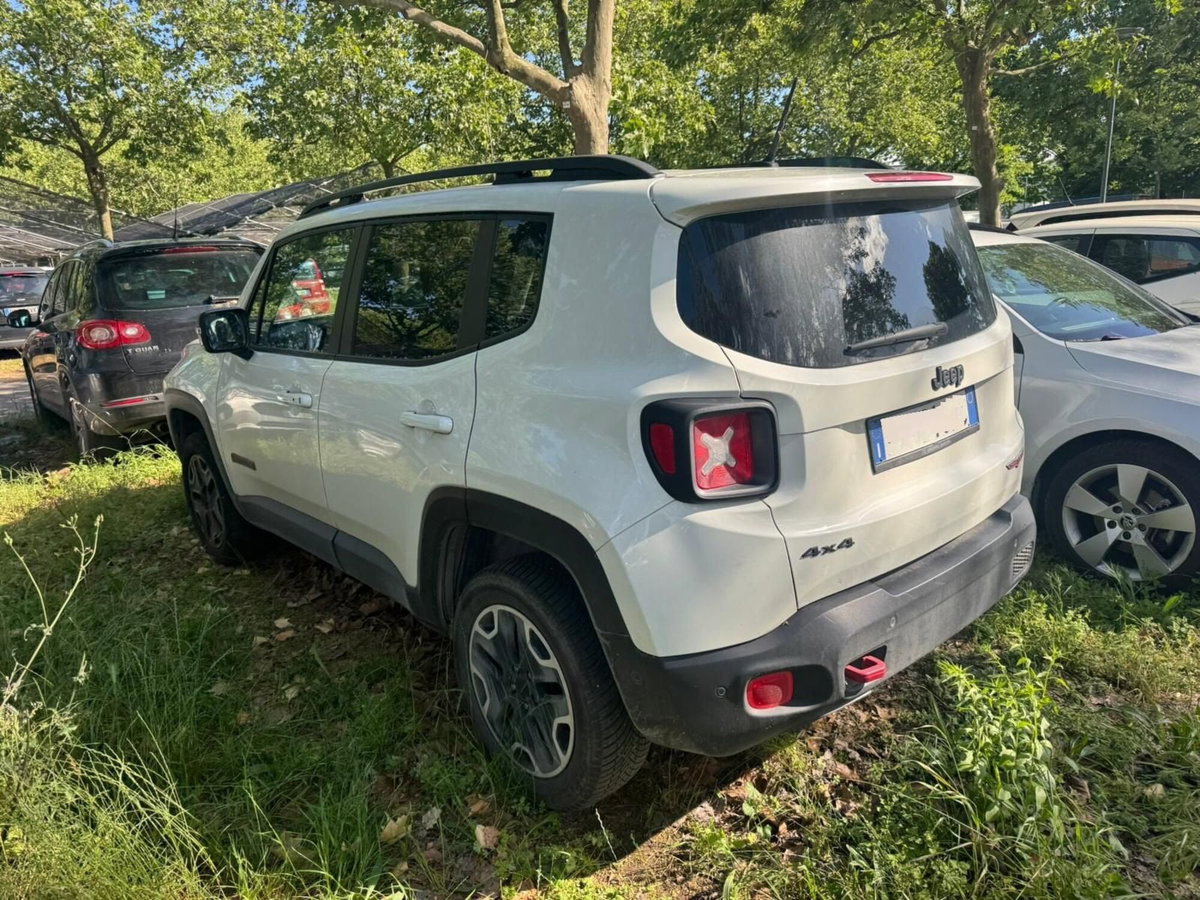 Jeep Renegade 2.0 Mjt 170CV 4WD Active Drive Low Trailhawk (2)