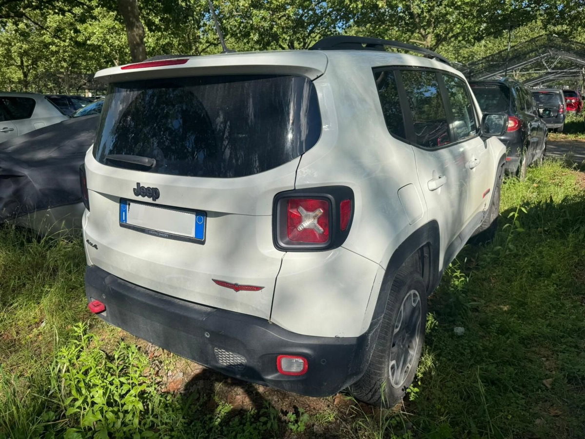 Jeep Renegade 2.0 Mjt 170CV 4WD Active Drive Low Trailhawk (3)