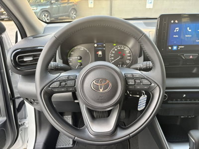 Toyota Yaris 1.5 Hybrid 5 porte Energy (12)