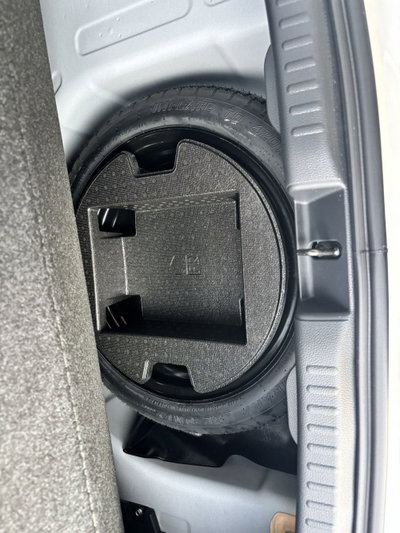 Toyota Yaris 1.5 Hybrid 5 porte Energy (8)
