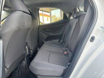 Toyota Yaris 1.5 Hybrid 5 porte Energy (9)