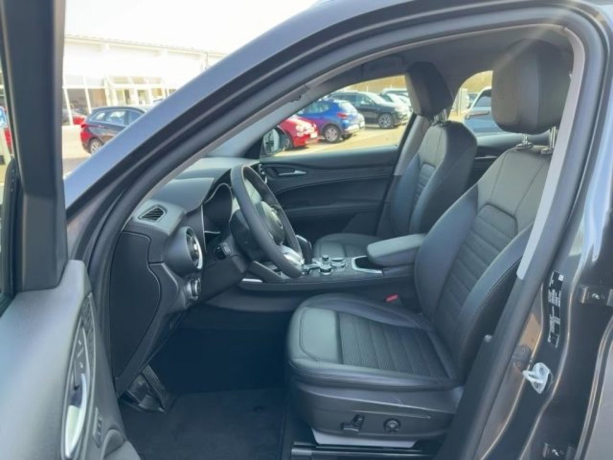 Alfa Romeo Stelvio Stelvio 2.0 Turbo 200 CV AT8 Q4 Super Business (6)