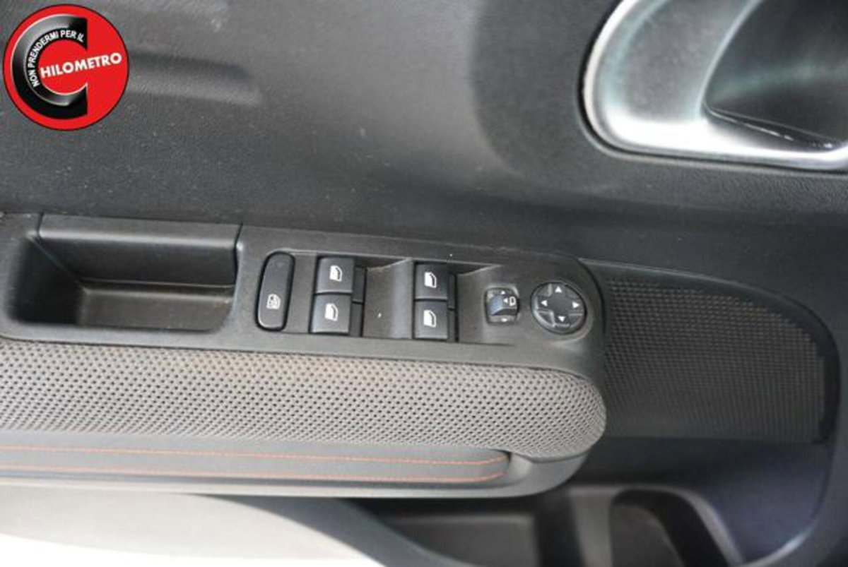 Citroen C3 Aircross PureTech 130 S&S EAT6 Shine (14)