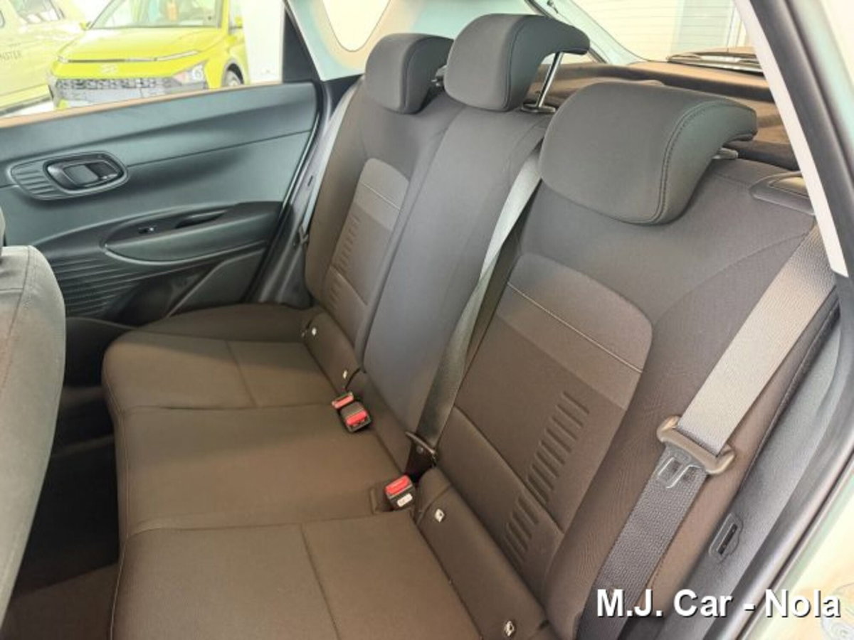 Hyundai Bayon 1.0 t-gdi Business 90cv mt (12)