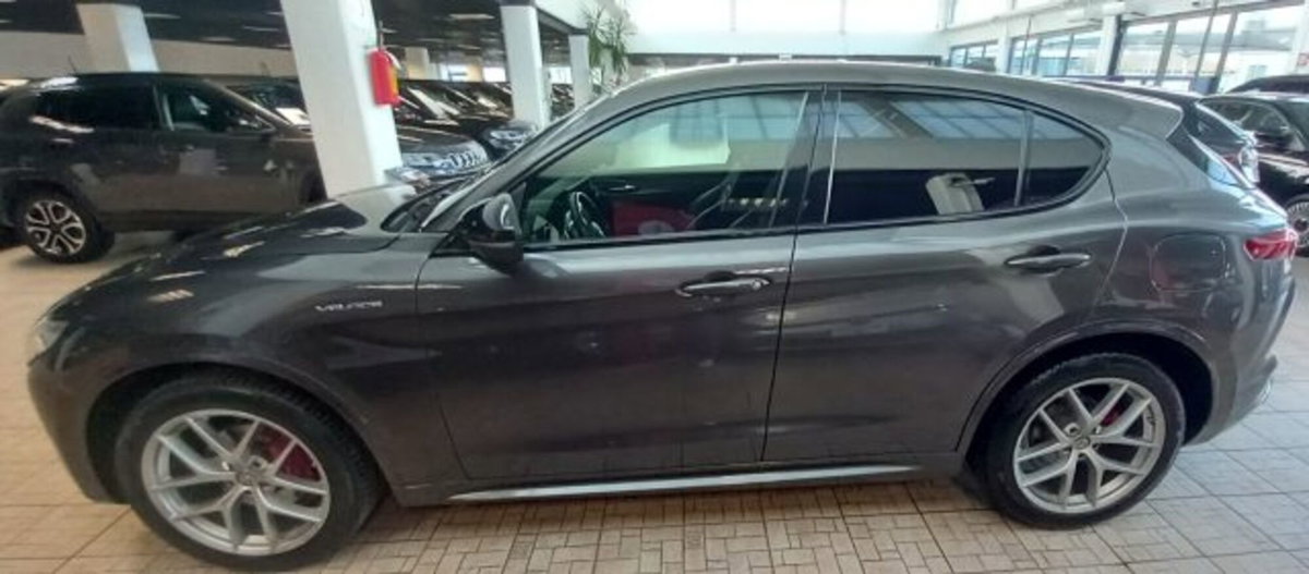 Alfa Romeo Stelvio Stelvio 2.2 Turbodiesel 210 CV AT8 Q4 Veloce (4)