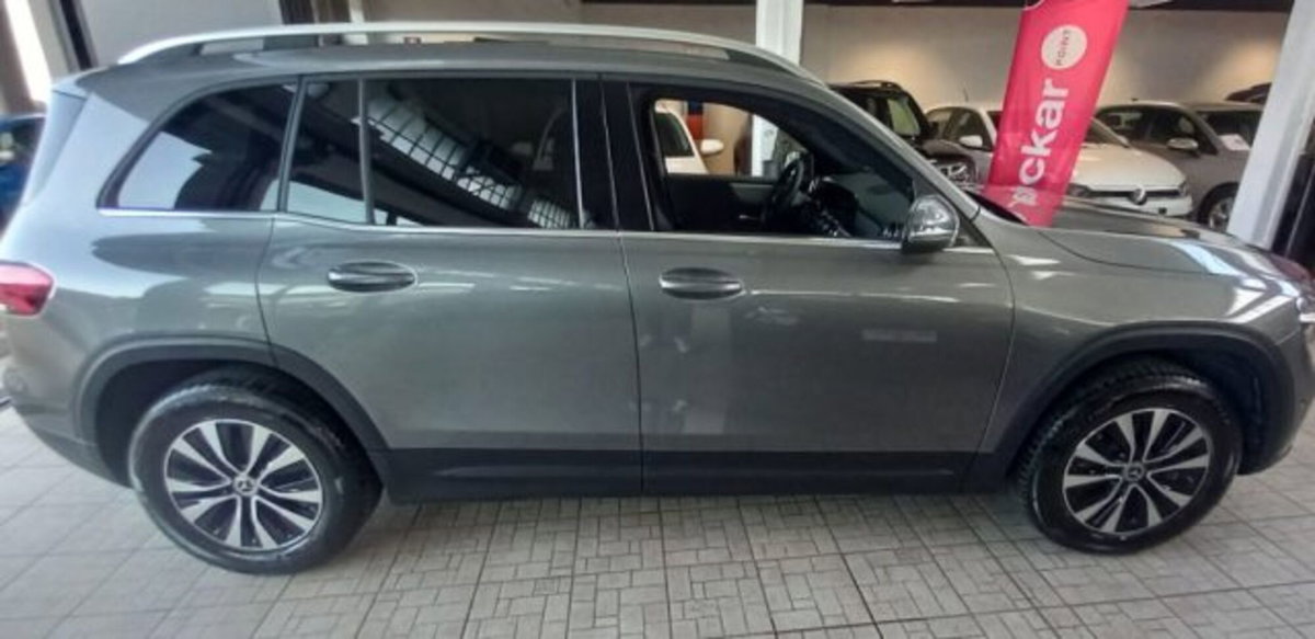 Mercedes-Benz GLB 200 d Business Extra auto 7p.ti (2)