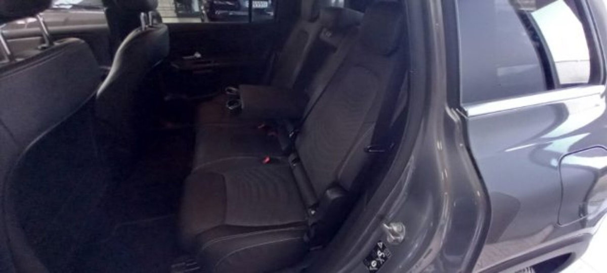 Mercedes-Benz GLB 200 d Business Extra auto 7p.ti (7)