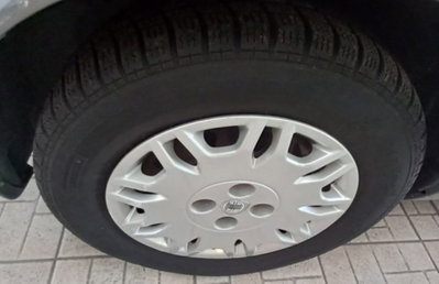 Lancia Ypsilon 1.3 MJT 75 CV Argento (6)