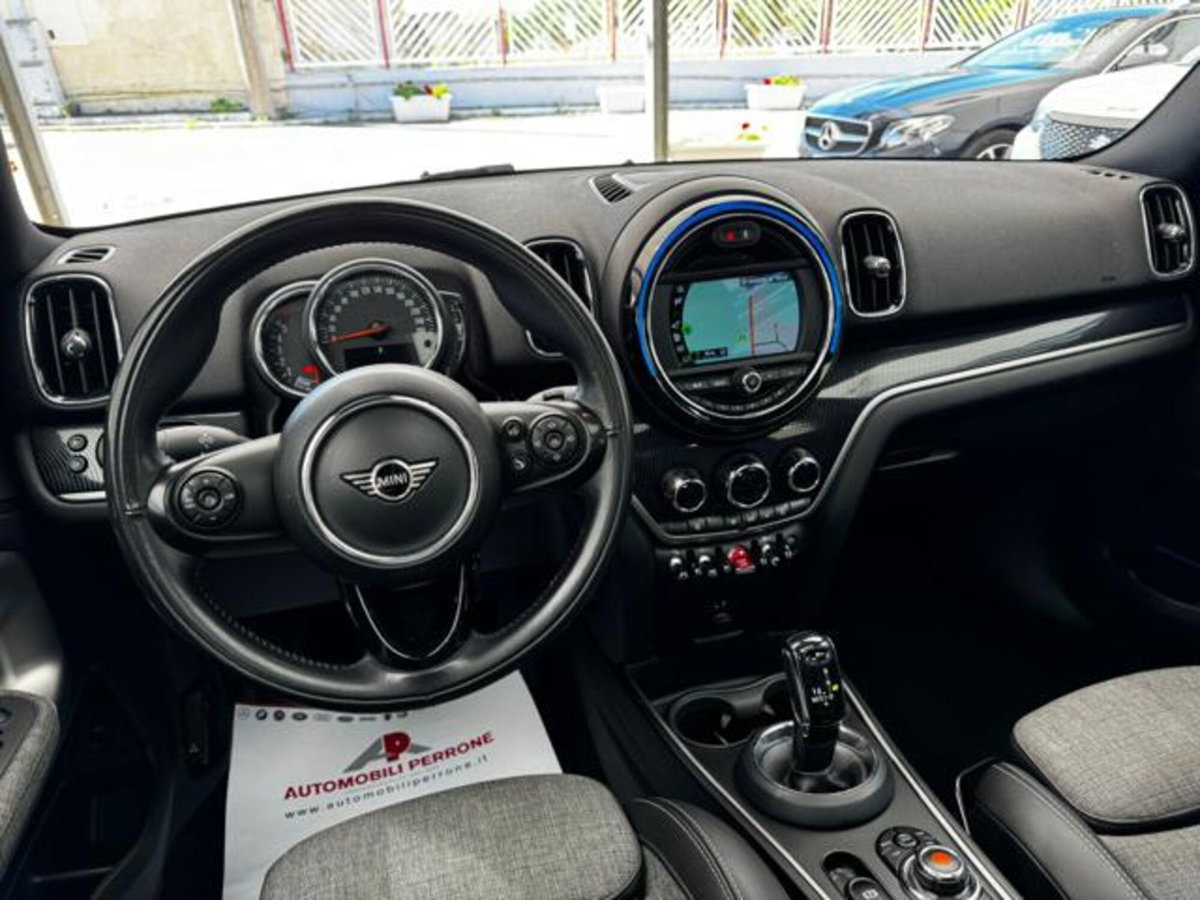 MINI Mini Countryman 2.0 Cooper D Business Countryman (18)