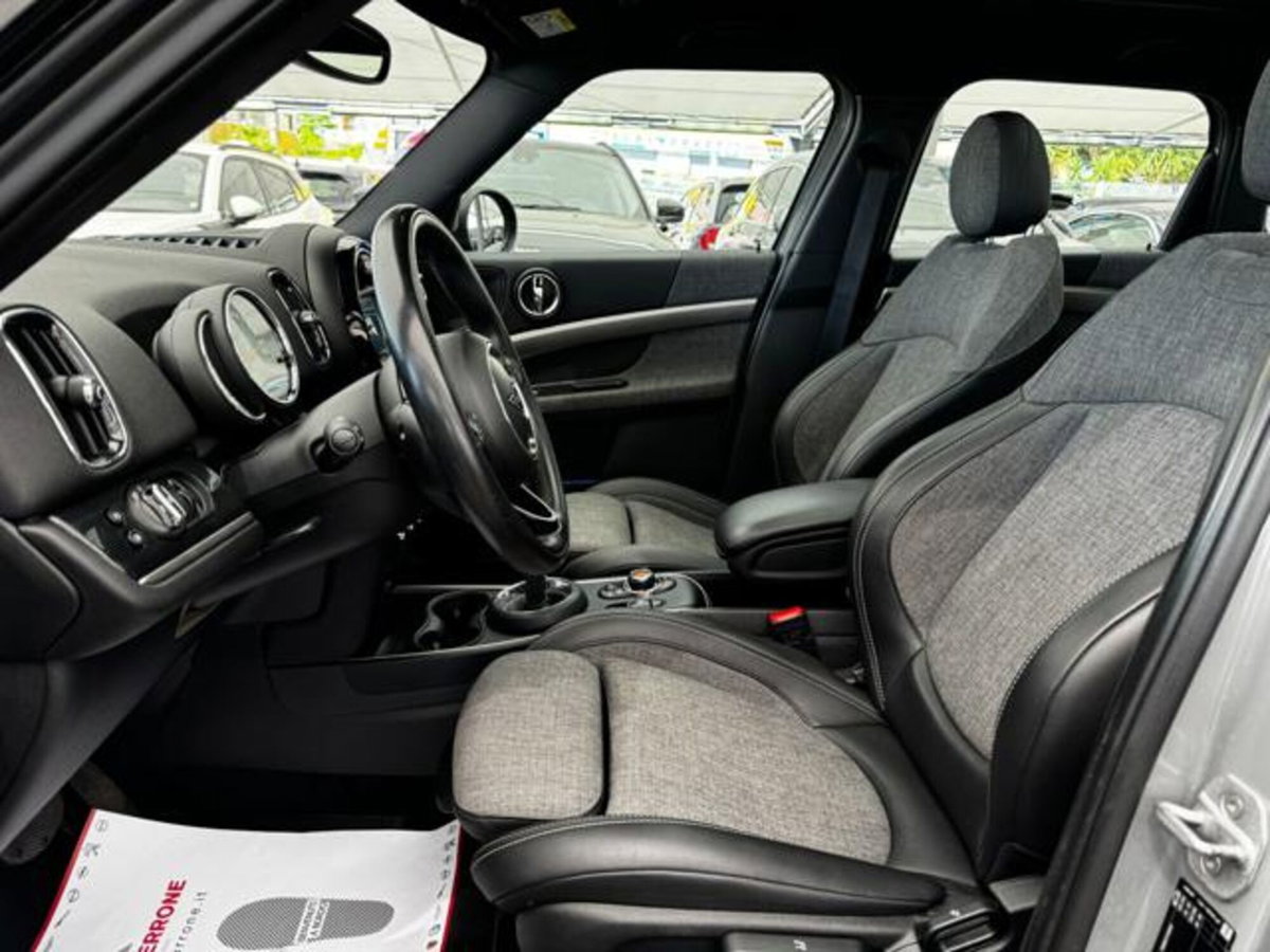 MINI Mini Countryman 2.0 Cooper D Business Countryman (6)